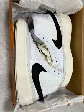 Nike Blazer Mid ’77 Phantom Men’s Size 10
